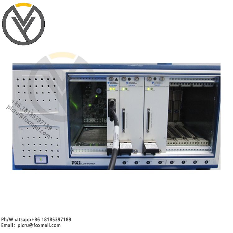 NI PXIE-1088 PXI Chassis